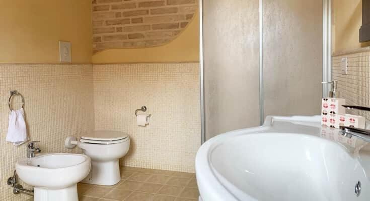 La Collina Apartment Monsampietro Morico ภายนอก รูปภาพ